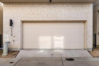 8220 Callimont Ln in Dallas, TX - Building Photo - Building Photo