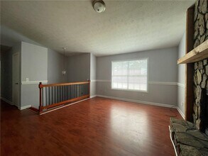 5721 Glenn Hollow Ct in Norcross, GA - Building Photo - Building Photo