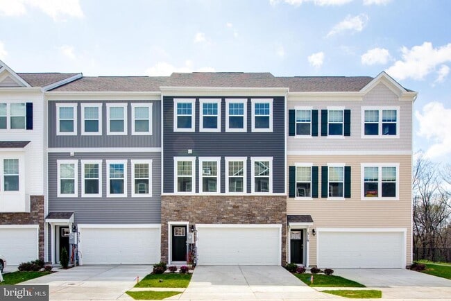 property at 3117 Laurel Hl Rd