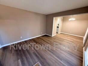 4987 Scenicwood Cove in Memphis, TN - Building Photo - Building Photo