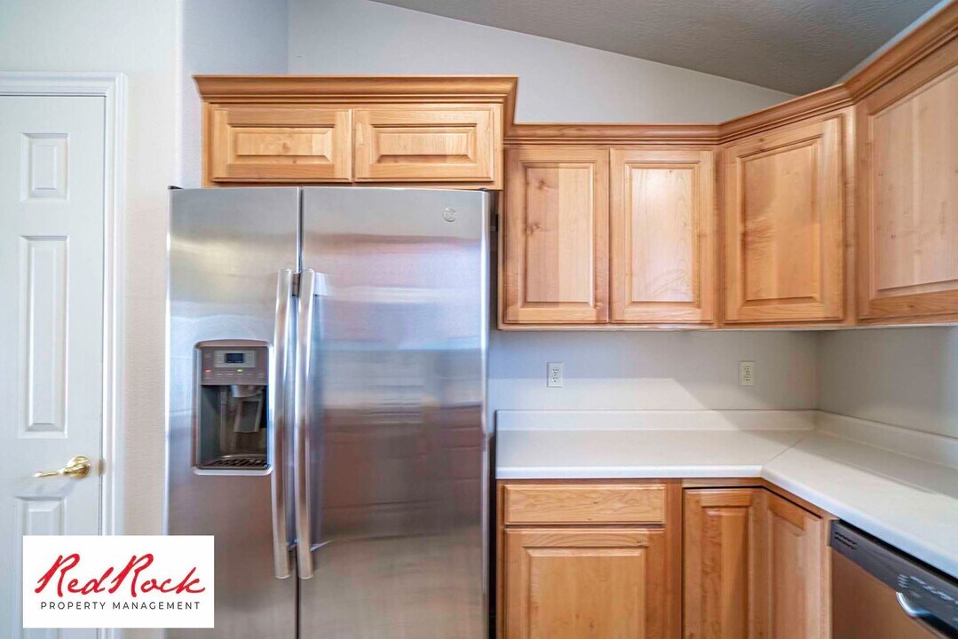 2362 S 780 W in Hurricane, UT - Building Photo