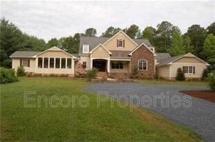 105 Baybrook Ct in Cary, NC - Building Photo