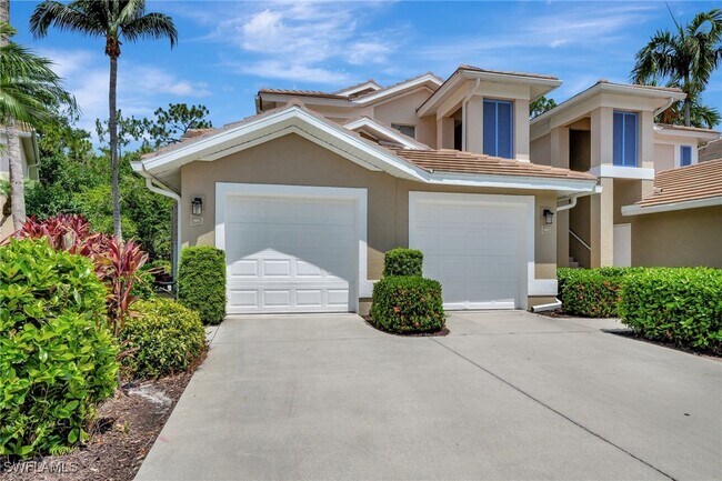 832 Carrick Bend Cir in Naples, FL - Building Photo - Building Photo