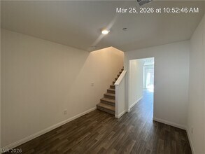 2755 Atomic Tangerine Wy in Las Vegas, NV - Building Photo - Building Photo