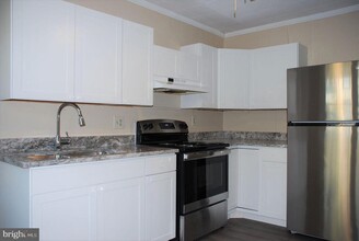 724 W Broad St in Quakertown, PA - Building Photo - Building Photo
