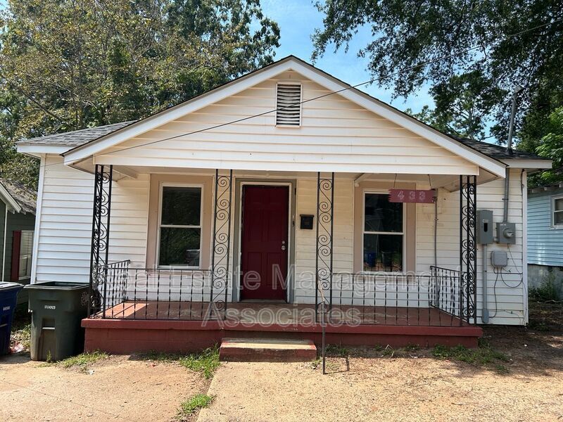 433 N 16th St in Griffin, GA - Building Photo