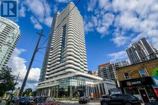 15 Holmes Ave in Toronto, ON - Building Photo