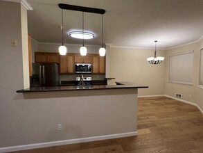 250 Santa Fe Terrace in Sunnyvale, CA - Building Photo - Building Photo