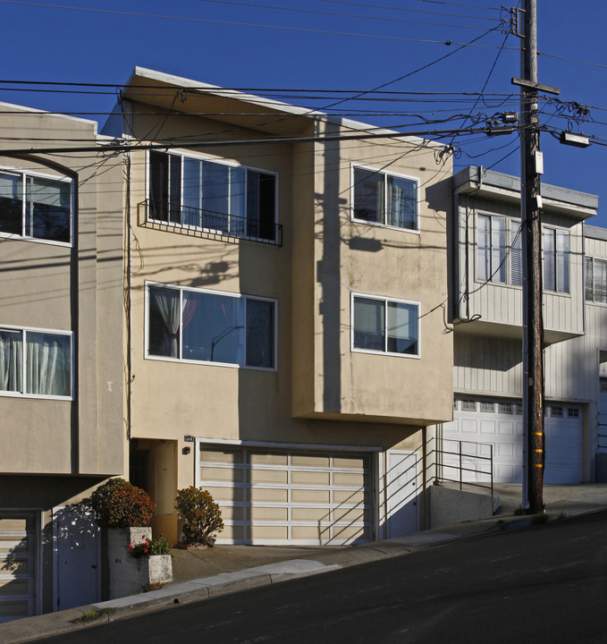 275 Gambetta St in Daly City, CA - Foto de edificio