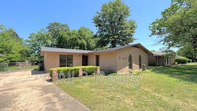 418 Stroll Dr in Montgomery, AL - Building Photo - Building Photo