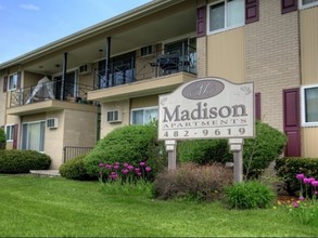 Madison Apartments in Lansing, MI - Building Photo - Building Photo