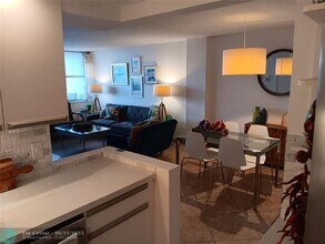 305 N Pompano Beach Blvd in Pompano Beach, FL - Building Photo - Building Photo