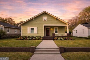 1039 Astor Ave SW in Atlanta, GA - Building Photo