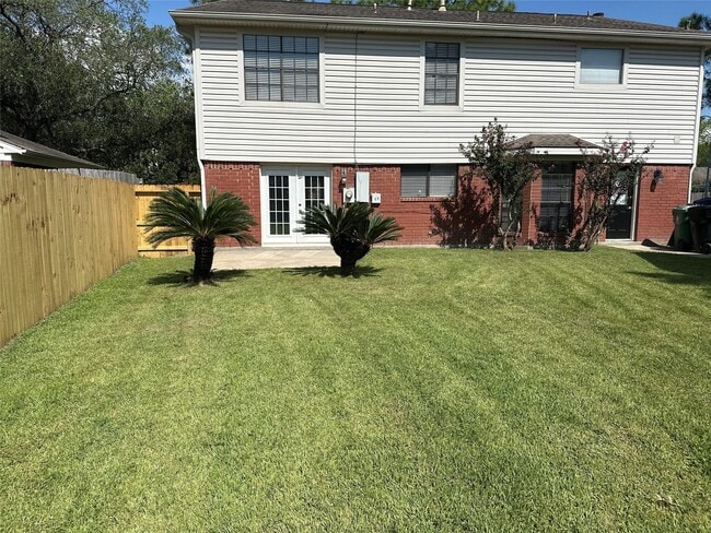 property at 818 Noble Springs Rd