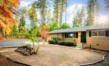 10293 Braemar Way in Grass Valley, CA - Building Photo - Building Photo
