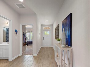 4104 Porter Farm Rd in Andice, TX - Building Photo - Building Photo