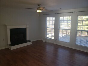 5797 Village Loop in Fairburn, GA - Building Photo - Building Photo