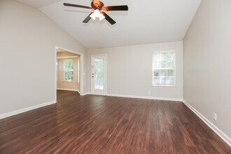 7375 Ole Nottingham Dr in Nashville, TN - Building Photo - Building Photo