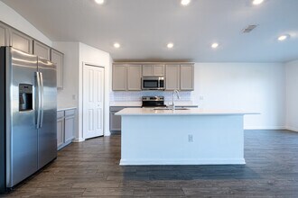 5071 Four Strand Ct in St. Cloud, FL - Building Photo - Building Photo