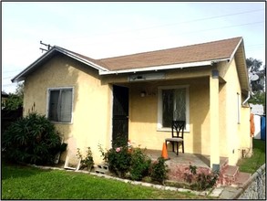 5879 Fostoria St in Bell Gardens, CA - Building Photo - Building Photo