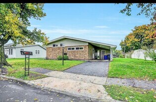 130 Hull Dr in York, PA - Building Photo