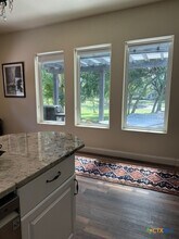 625 S Milam St, Unit 1 in Seguin, TX - Building Photo - Building Photo