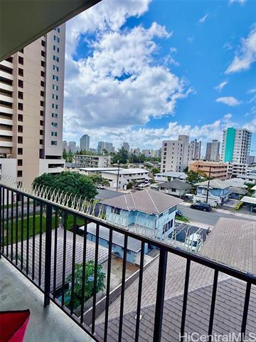 730 Makaleka Ave in Honolulu, HI - Building Photo - Building Photo