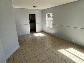 1032 18th St in Orlando, FL - Building Photo - Building Photo
