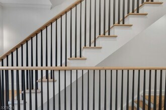 82 Watchung Ave in Montclair, NJ - Building Photo - Building Photo