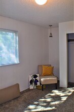 1144 West 3rd Street, Unit UnitB in Chico, CA - Building Photo - Building Photo