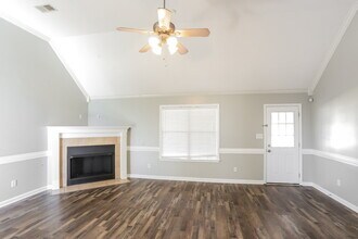 8036 New Castle Cove in Southaven, MS - Building Photo - Building Photo