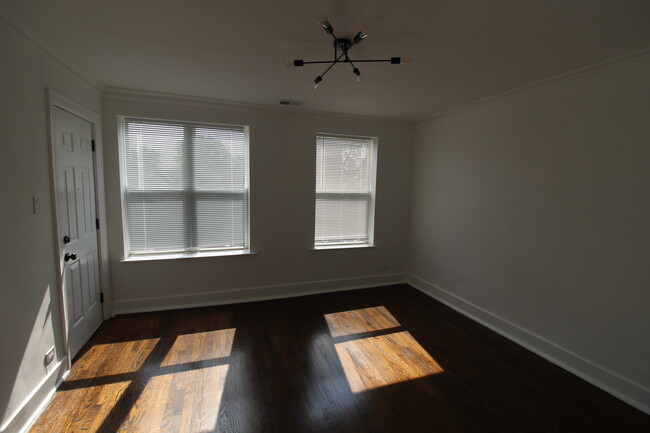 2242 S Spaulding Ave in Chicago, IL - Building Photo - Building Photo
