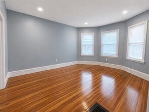 9 Nightingale St in Boston, MA - Building Photo - Building Photo