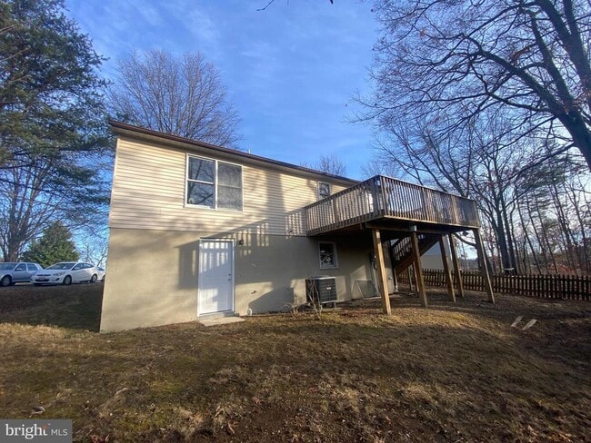 224 Lake Sever Dr in Winchester, VA - Building Photo - Building Photo