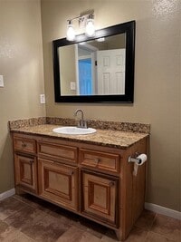 1105 Elliston St photo'