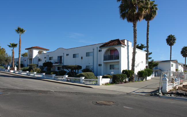 Montezuma Apartments in Vista, CA - Building Photo - Building Photo