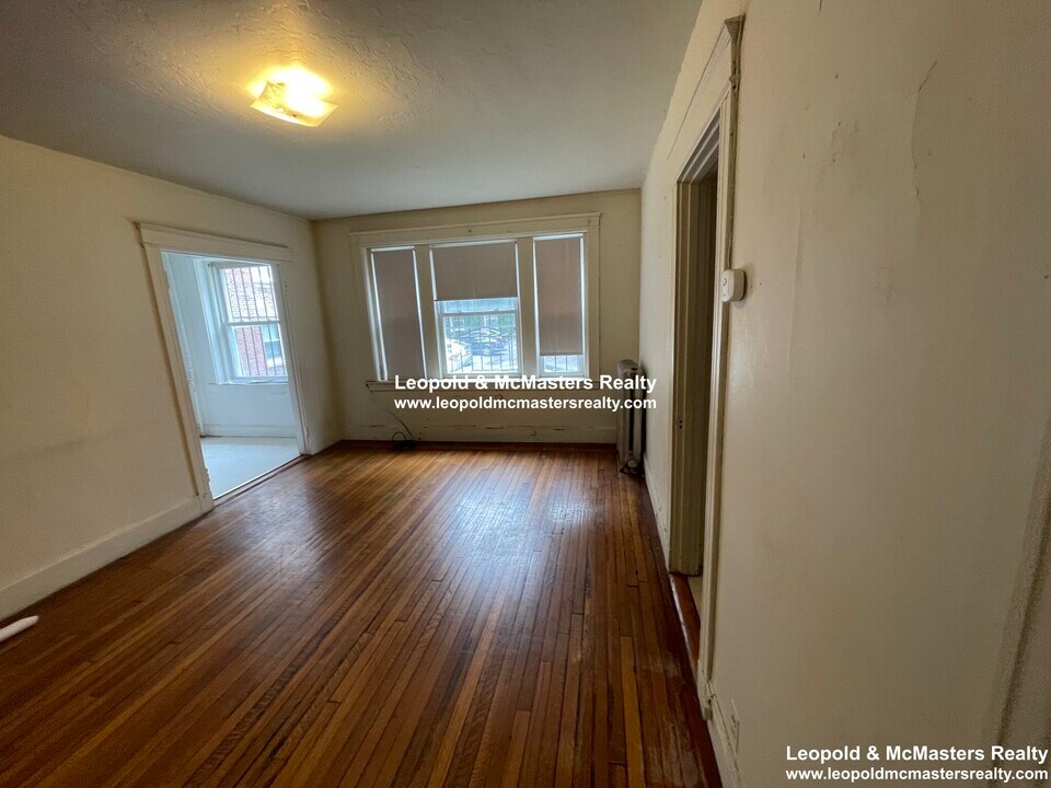 76 Washington St, Unit 27 in Boston, MA - Foto de edificio