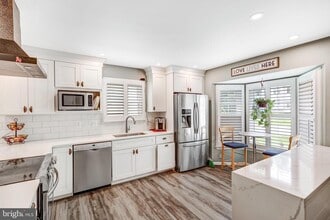 7947 Gambrill Ct in Springfield, VA - Building Photo - Building Photo