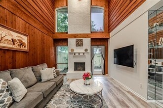 1902 Shorewood Dr in Grapevine, TX - Building Photo - Building Photo