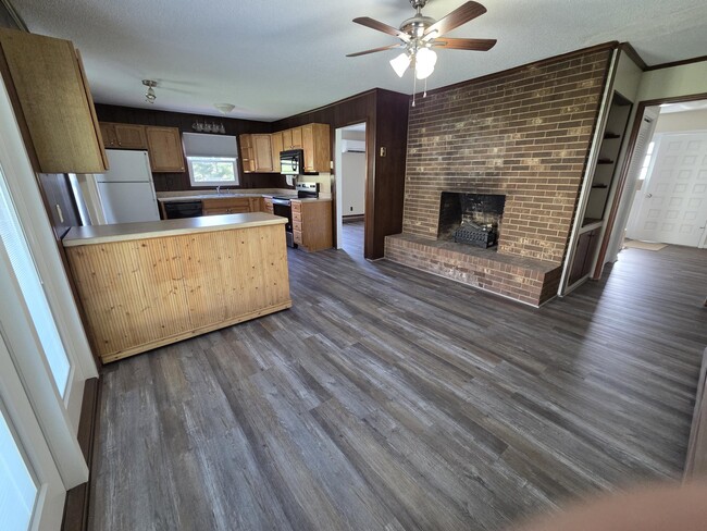 199 Deep Gap Estates Dr in Fleetwood, NC - Building Photo - Building Photo