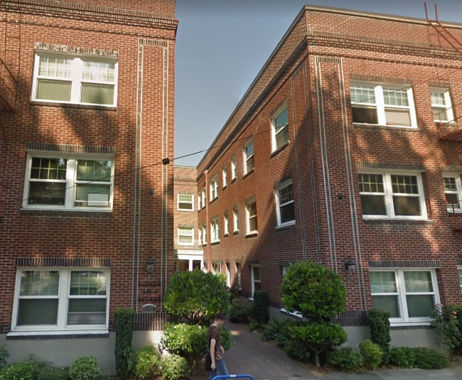 1509 NE 10th Ave, Unit 301 in Portland, OR - Building Photo - Building Photo