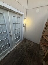 17210 Imperial Valley Dr in Houston, TX - Building Photo - Building Photo