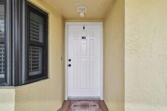 5817 Park St N in St. Petersburg, FL - Building Photo - Building Photo