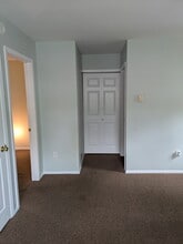 50 S Washington Ave, Unit Cottage in Centereach, NY - Foto de edificio - Building Photo