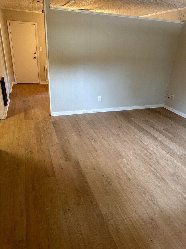 1402 Rison Ave NE in Huntsville, AL - Building Photo - Building Photo