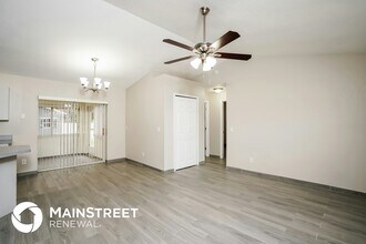 126 SE 7th St in Cape Coral, FL - Building Photo - Building Photo