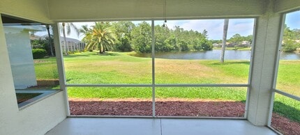 1062 Crystal Creek Dr in Port Orange, FL - Building Photo - Building Photo