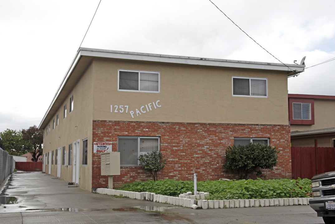 1257 Pacific in San Leandro, CA - Foto de edificio