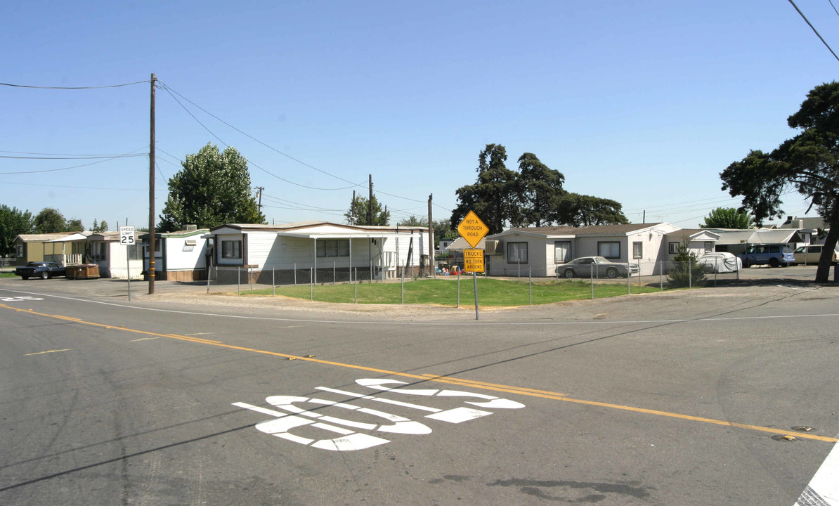 3312 Sunny Rd in Stockton, CA - Foto de edificio