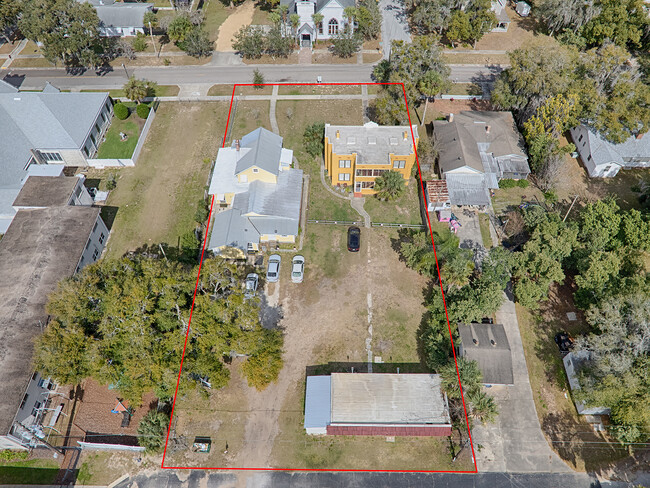 426 E Citrus Ave in Eustis, FL - Building Photo - Building Photo